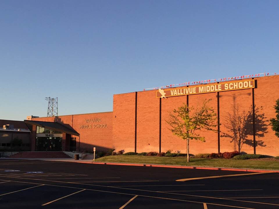 New Cell Tower On Middle School Campus Causes Health Concerns For Staff And Students